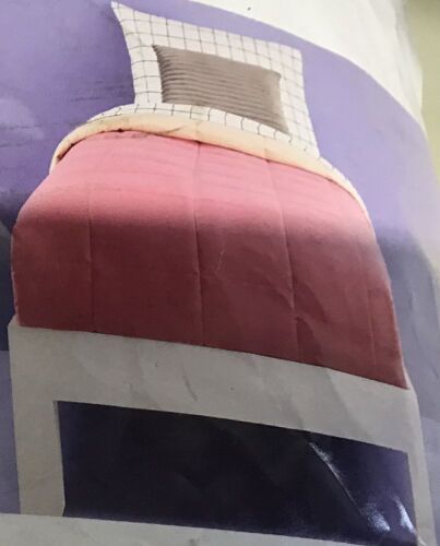 66"x94" Reversible Microfiber Comforter - Pink - Lot 1028