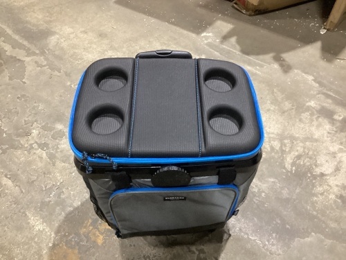 Igloo Rolling Cooler  - Lot 935