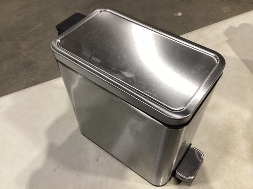 Stainless Steel Trash Can 10L  - Lot 1056