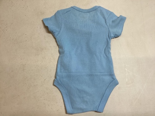 Lot of 29 Hanes Flexy Infant Boy Onesies, Blue, 0-6 Months - Lot 238