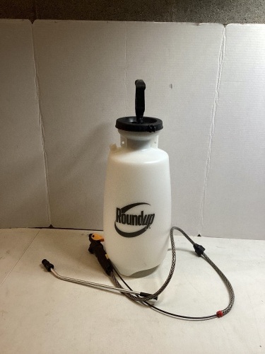 Round-Up Lawn & Garden Sprayer - Lot 382