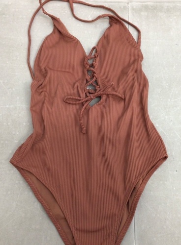 Cupshe Womens Swimsuit, M - Lot 241