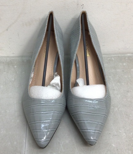 Womens Pumps, 9.5 - Lot 317
