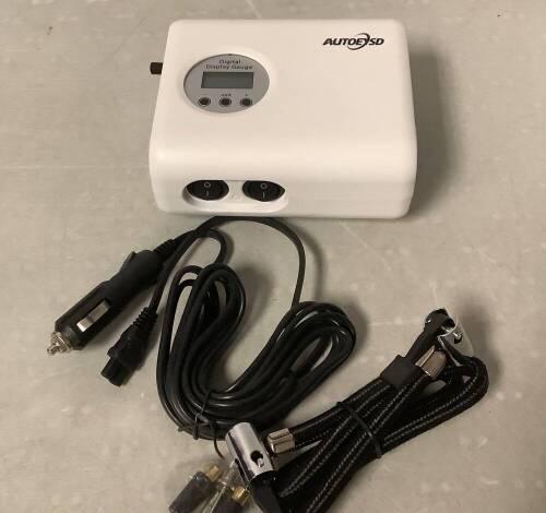 Portable Car Tire Inflator Air Pump - Lot 487
