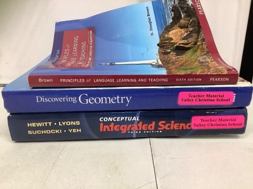 Lot of (3) Textbooks - Lot 559