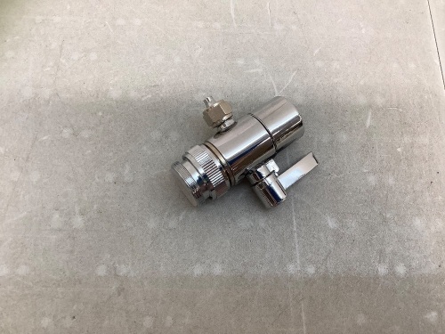 Weirun, Kitchen Or Bathroom Connector, Polished Chrome, Appears New - Lot 609