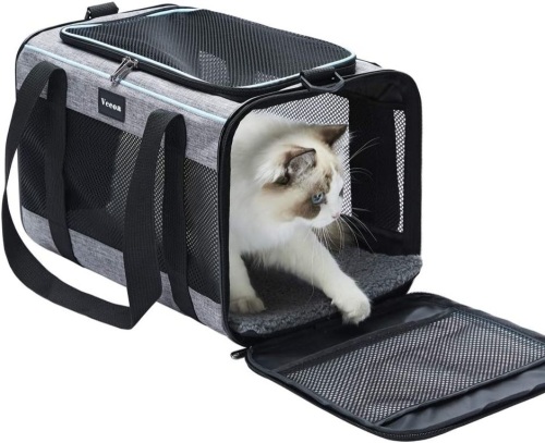 Vceoa Soft-Sided Pet Carrier for Cats - Lot 610