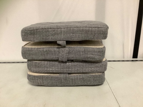 Lot of (4) Chair Cushions - Lot 494