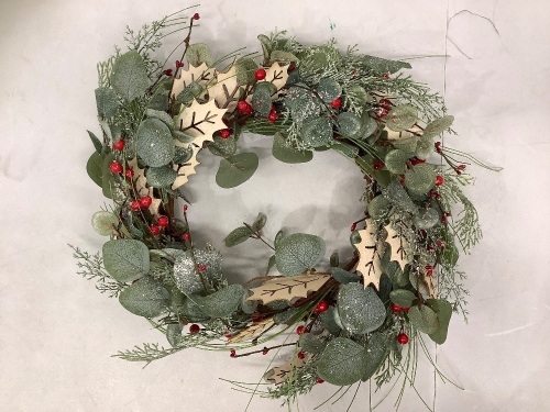 Holiday Wreath - Lot 723