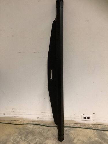 Trunk Cargo Cover for Unknown Vehicle - Lot 572