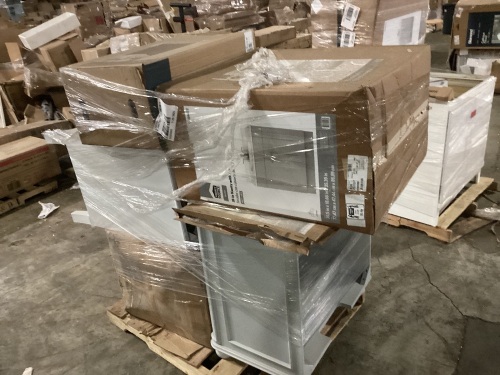 Pallet of Uninspected Bathroom Vanities - Lot 543