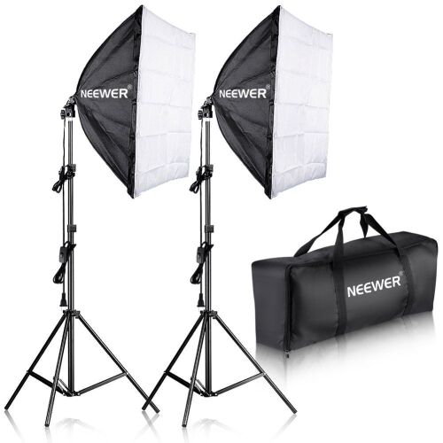 Neewer 700W Professional Photography 24" x 24" Softbox with E27 Socket Light Lighting Kit - Lot 1061