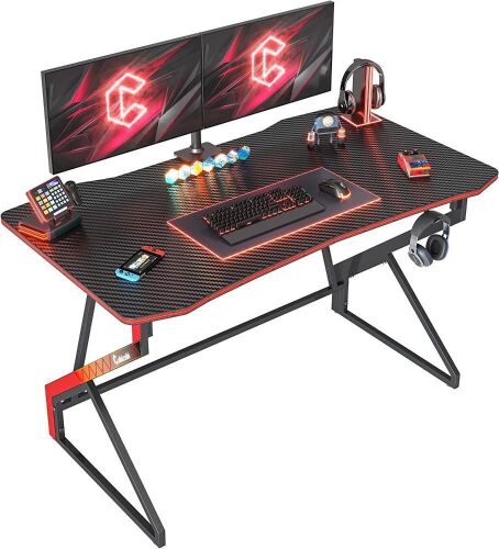 CubiCubi Simple Gaming Desk Z Shaped 40 inch Gamer Workstation with Headphone Hook  - Lot 891