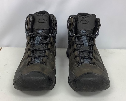 Keen Boots, 9.5, E-Commerce Return, SOLD AS IS - Lot 11