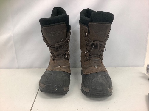 Baffin Boots, Size 9 - Lot 107