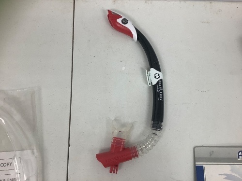 Aqua Lung Silicone Snorkel - Lot 169