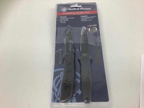 Smith & Wesson Knives Set, E-Commerce Return - Lot 271