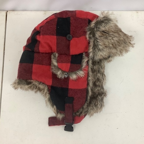 Red Head Mens Winter Hat - Lot 312