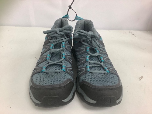 Salomon Shoes, Size 8.5 - Lot 424
