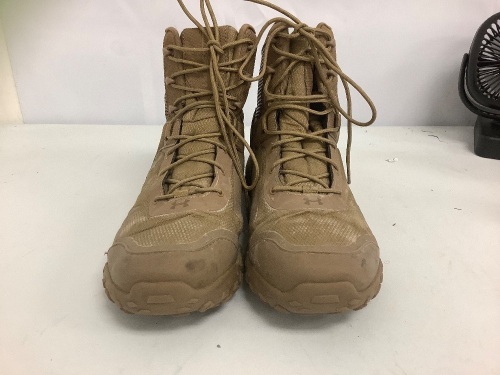 Under Armour Boots, Size 10.5 - Lot 436
