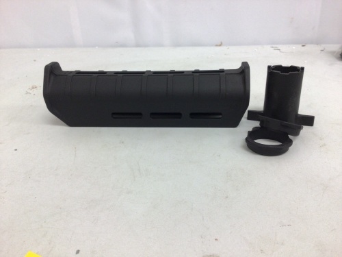 MAGPUL MOE M-LOK FOREND, E-Commerce Return - Lot 480
