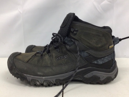 Keen Men's Boots, 9.5, E-Commerce Return - Lot 569