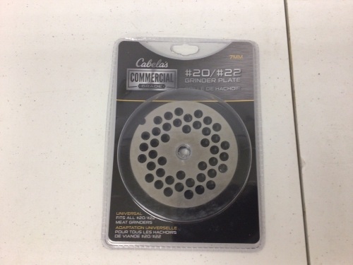 Commercial-Grade Grinder Replacement Plate, #20/#22 Grinder, 7mm, New, Sold as is - Lot 738