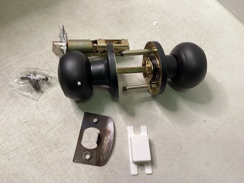 6 Pack Probrico Door Knob Locksets, Rubbed Bronze - Lot 187