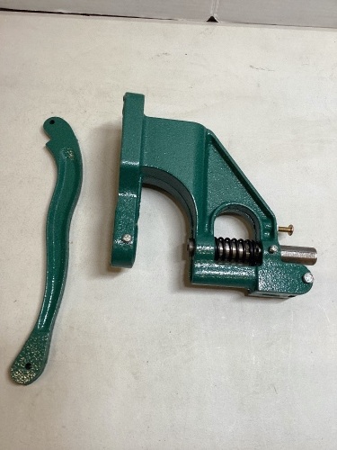 Grommet Press Machine w/ Grommets - Lot 503