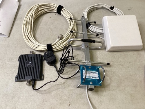 Cell Phone Signal Booster Kit 700MHz Band 12/13/17 4G LTE for Verizon, AT&T - Lot 518