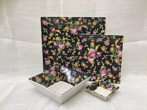 16 Piece Floral Dish Set, Place Setting For 4, Appears New - Lot 37