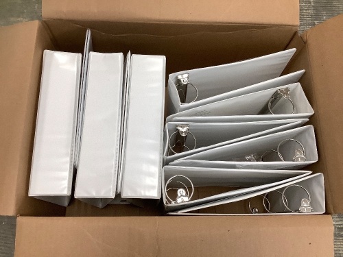 Box of 11 2" Binders - Lot 158