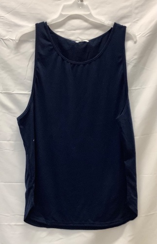 Set of 3 Tank Tops, XL - Lot 372