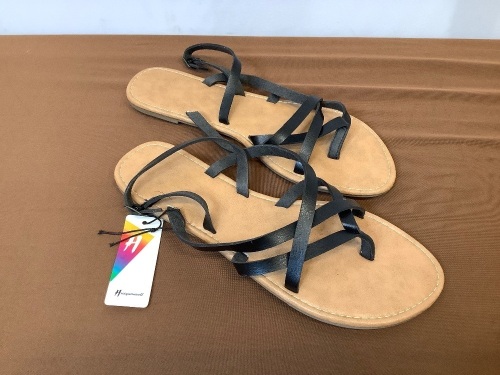 Womens Sandals, 10 - Lot 570