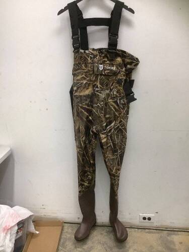 Mens Bootfoot Chest Waders, Size 7 - Lot 46