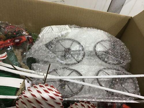 Lot of Various Christmas Items - Lot 236