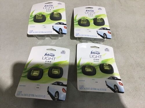 Lot of (4) Febreze Light Car Air Freshener - Bamboo - Lot 420