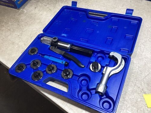 Hydraulic Tube Expanding Tool Kit - Lot 472