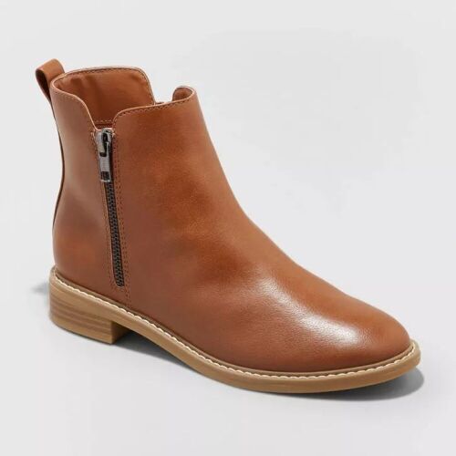Women's Brenna Boots - Universal Thread, Size 5.5 - Lot 584