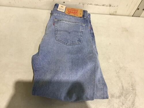 Levi's Men's 501 Original Straight Fit Jeans - 33"x32" - Lot 923