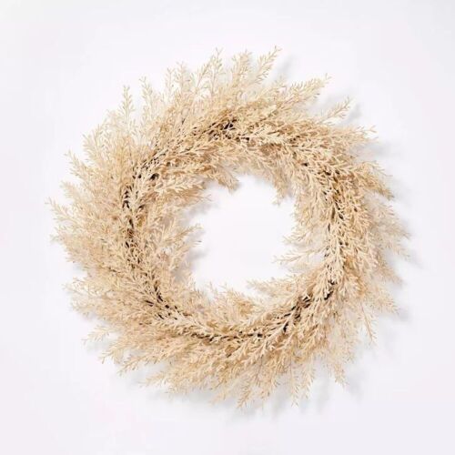 XL Grass Wreath - Threshold - Lot 392