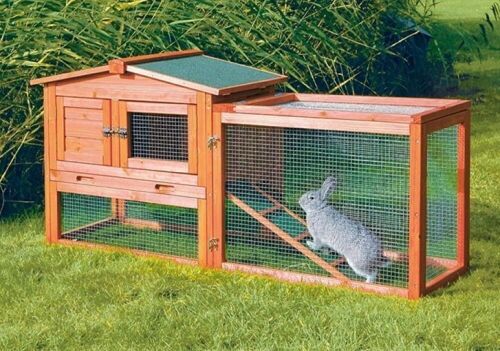 61" Pet House with Run - Lot 298