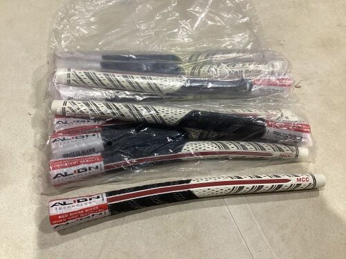 10-Piece Standard Size Golf Pride MCC Align Grip - Lot 697