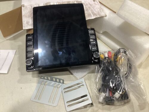 Car Stereo and GPS - Lot 302
