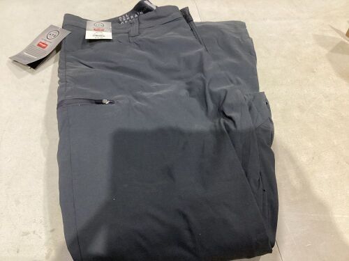 Wrangler 38x32 Straight Fit All-Terrain Gear Pants - Gray - Lot 1002