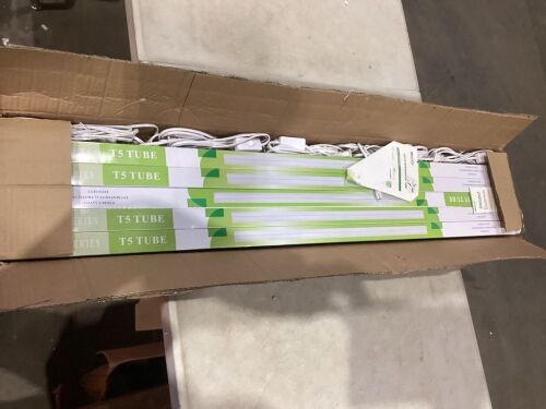 Case of (10) T5 LED Tube Light Bulbs with On/Off Switches - Lot 1074