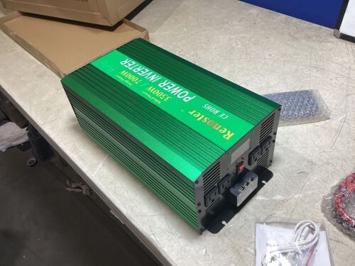 Renoster Sine Wave Power Inverter  - Lot 673
