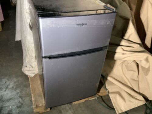 Whirlpool 3.1 cu. ft. Mini Fridge in Stainless Steel with Dual Door True Freezer - Dented - Lot 140