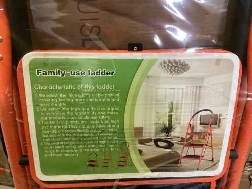 LuisLadders 2-Step Ladder - Lot 382