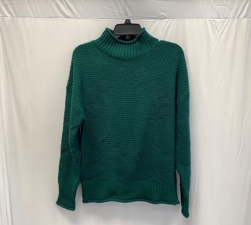 Women's Turtleneck Oversized Chunky Knitted Pullover Sweater, Size S - Lot 237